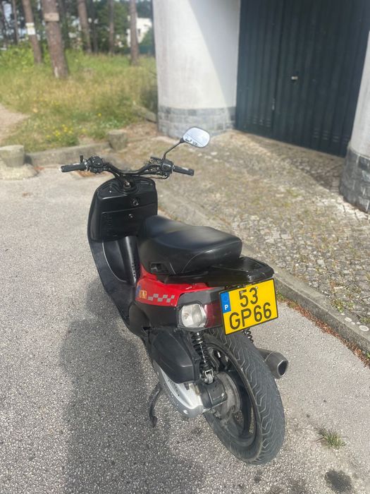 Vendo scooter 50cc com motor 125