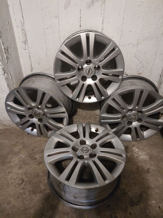 Felgi aluminiowe Astra