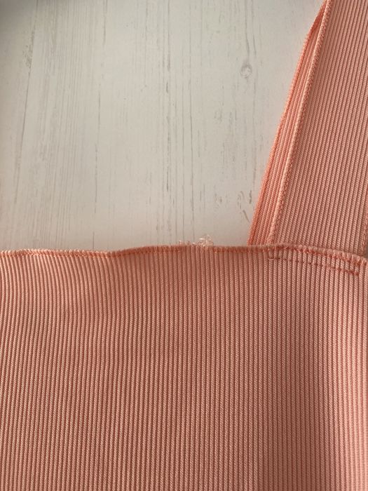 Sukienka letnia obcisła midi Missguided S 36 prązkowana morelowa