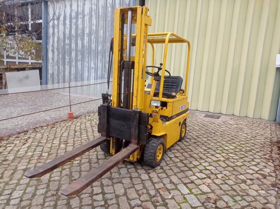 Empilhador matral 1500kg a gasolina