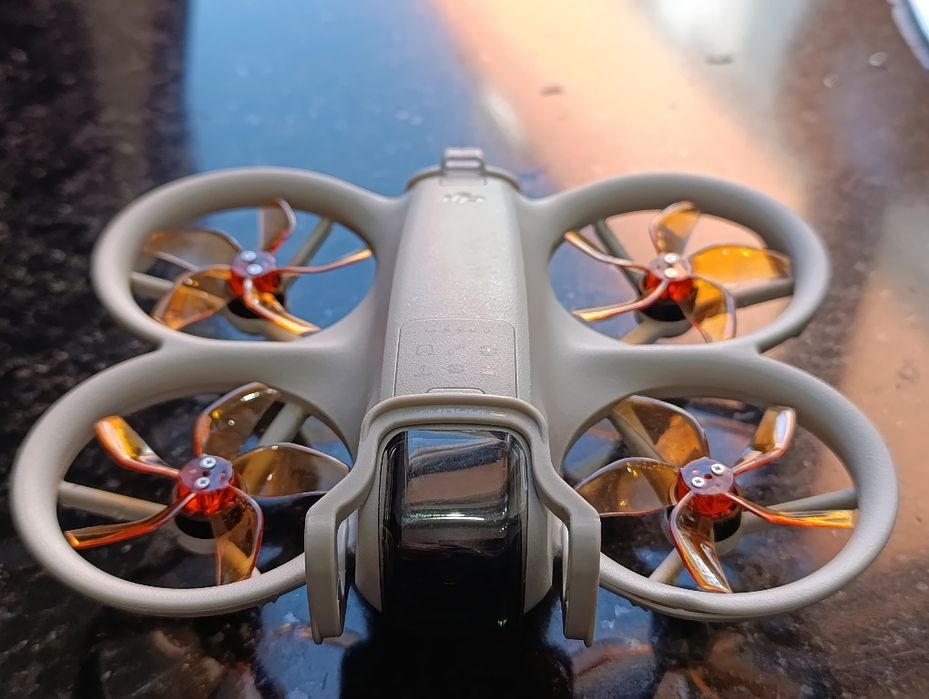 DJI Neo (Fly more combo)