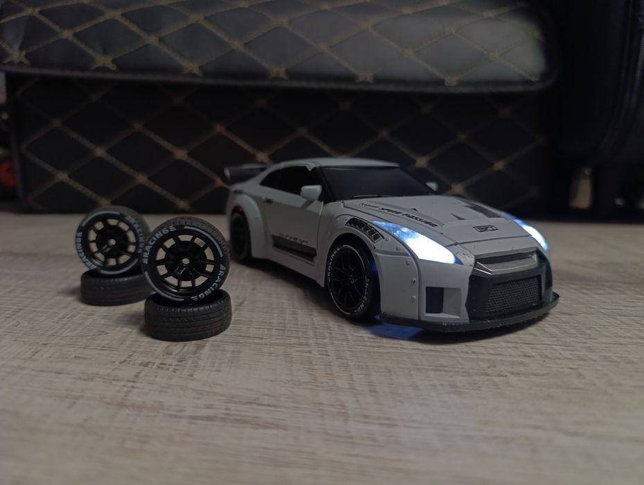 Радіокерована Дрифт-Машинка Nissan GT-R