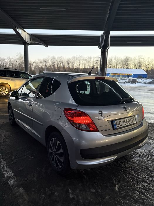 Peugeot 207 2011р