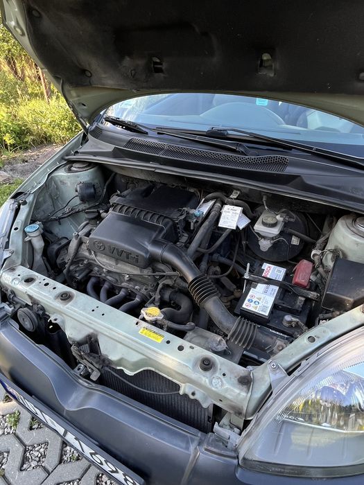 Toyota yaris 2002