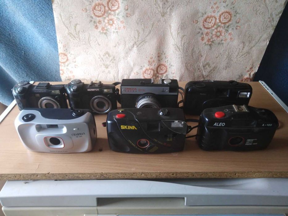 Фотоапарати одним лотом