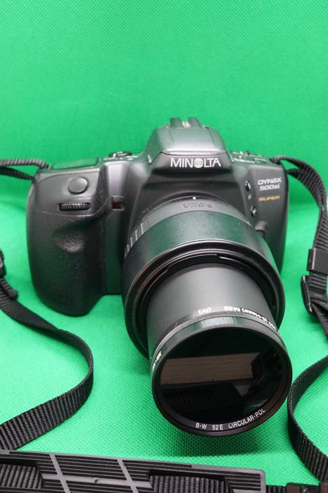 Minolta Dynax 500si Super + Sigma AF Macro 50mm f/2.8 + 2 Flashes