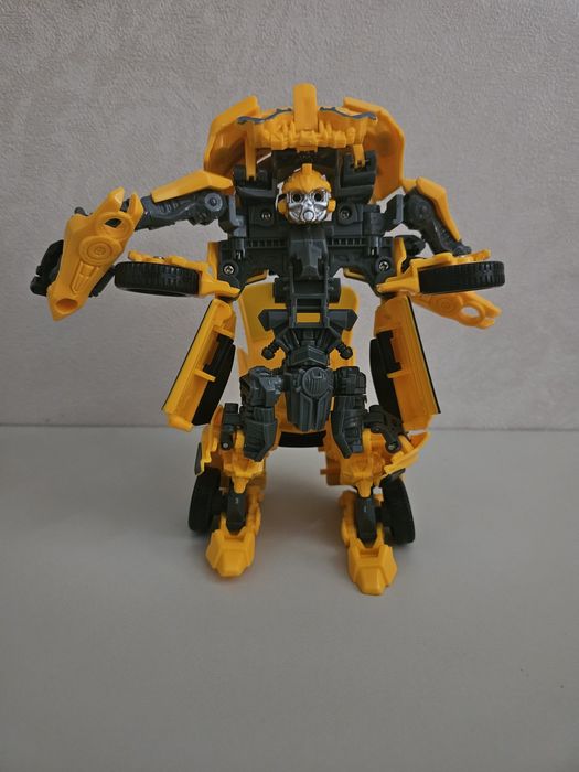 Тобот - трансформер  та інші трансформери