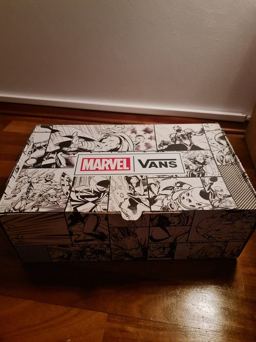 Vans x Marvel - edição especial Deadpool - 42.5