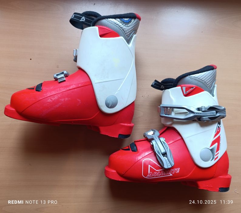 Дитячі гірськолижні черевикі Dolomite Junior JT2 розмір 200 Б/У