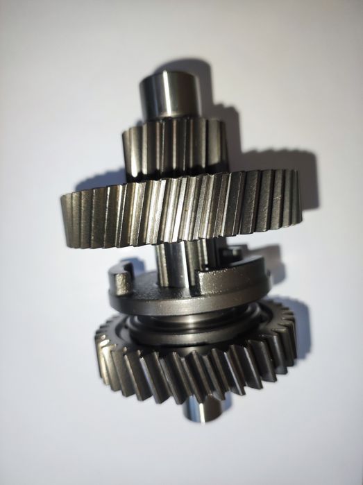 Вал коробки передач редуктора квадроцикла (шестерня)ATV 150-200cc.