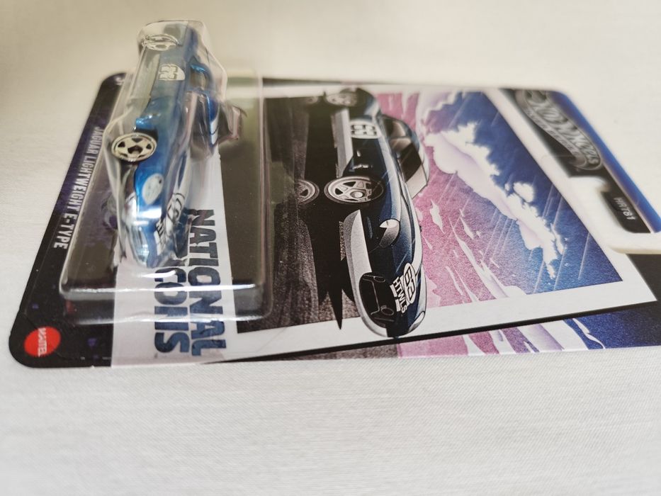 Hot Wheels Jaguar Lightweight E-Type