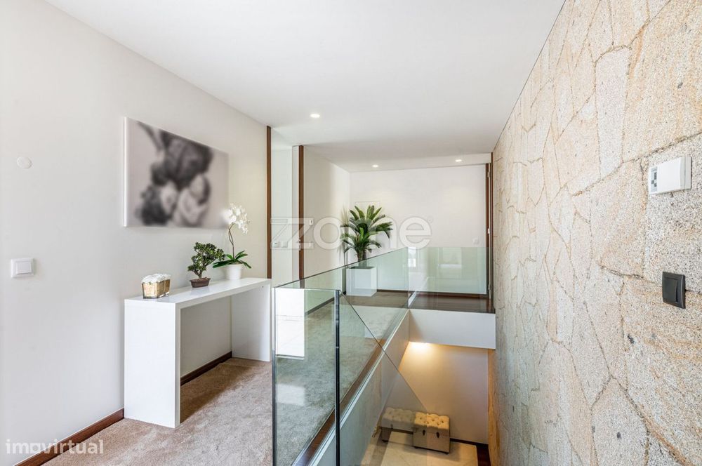 Moradia T5 em Palmeira, Braga