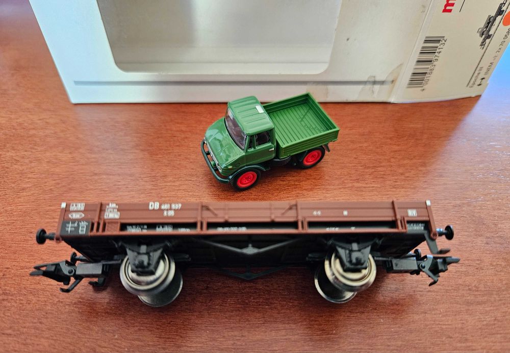 Modelismo comboios colecção - MARKLIN 00761 H0 - Vagão UNIMOG (5 sets)