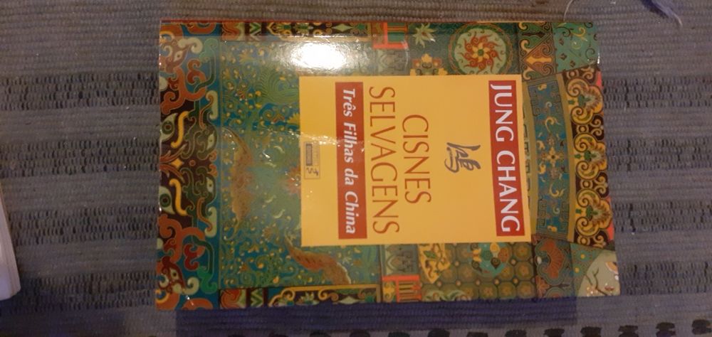 Varios livros entre 3€ e 8€