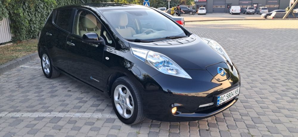 Leaf 24 kwt 2012 рік