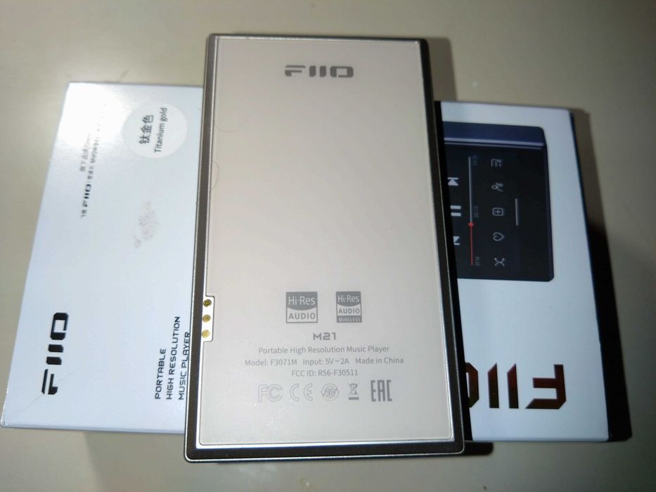Аудіоплеєр FiiO M21 Titanium Gold