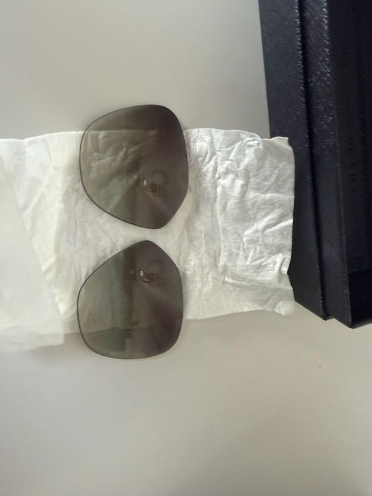 Okulary przeciwsloneczne PRADA