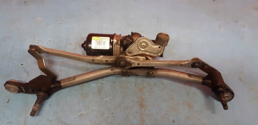 Renault Clio 3 mechanizm wycieraczek przód