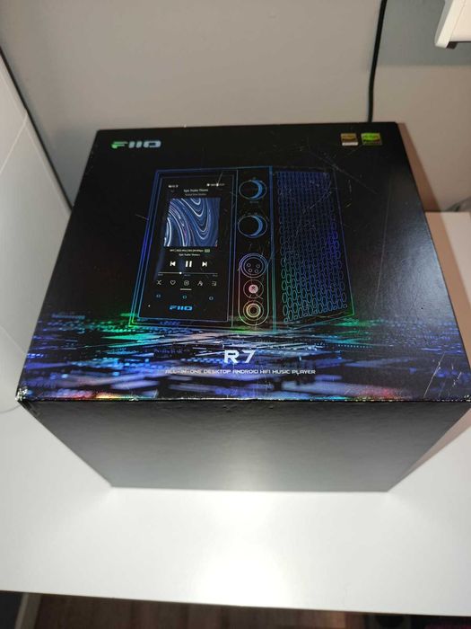 FiiO R7 odtwarzacz sieciowy DAC – pudełko i akcesoria