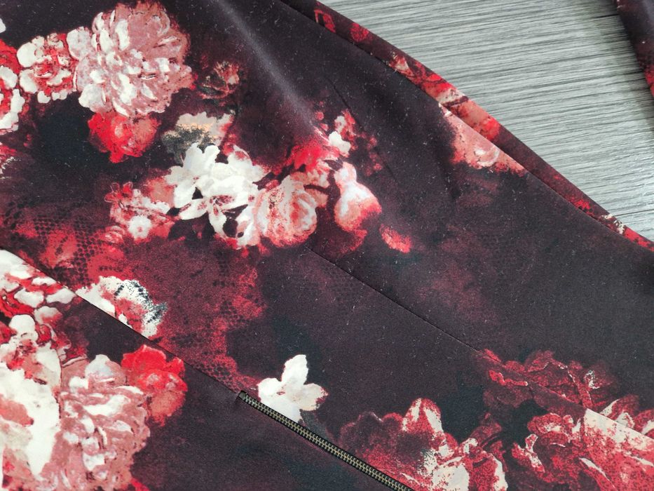 Sukienka z rękawem 3/4