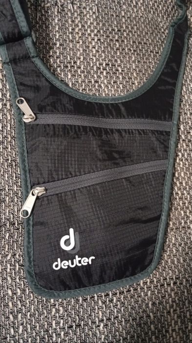 Спортивний гаманець, сумка через плече Deuter Security Holster RFID.