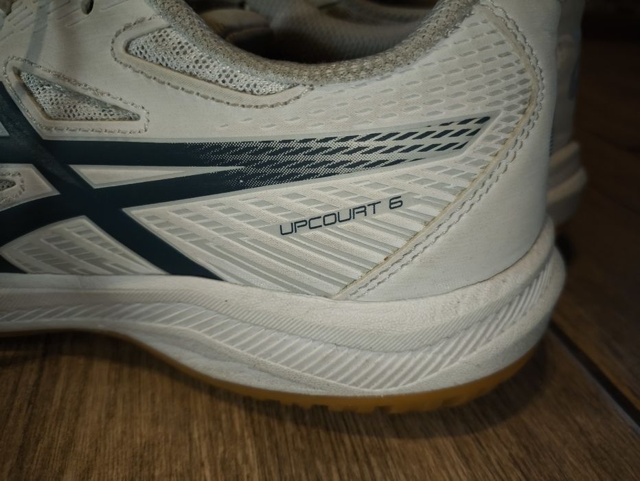 Buty siatkarskie Asics r. 43.5