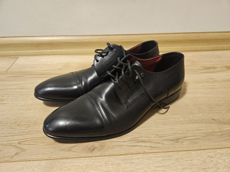 Buty garniturowe czarne PILPOL rozm.  38