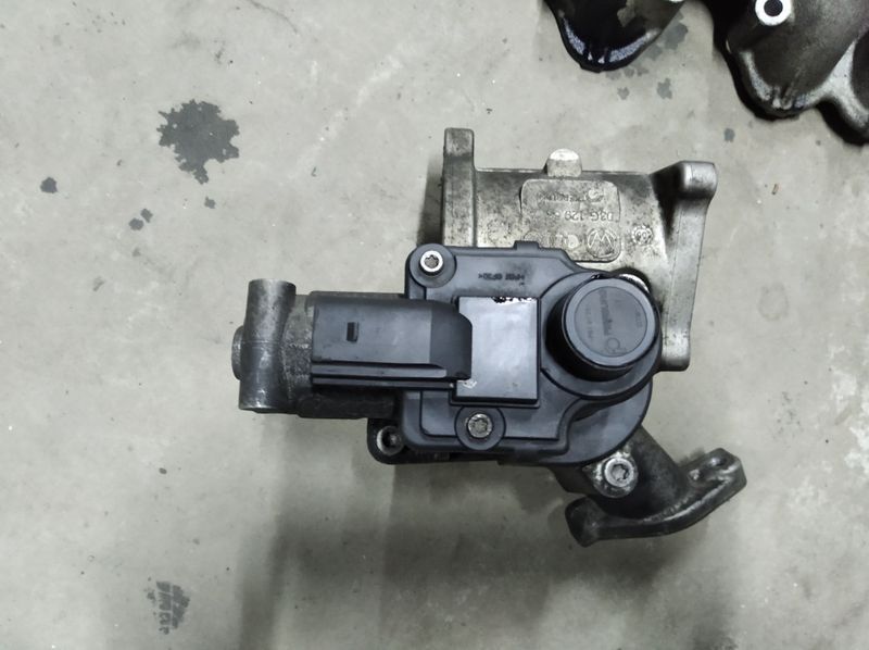 Клапан ЕГР EGR VW Passat B5 B6 Golf T4 T5 Touran Skoda Audi Разборка