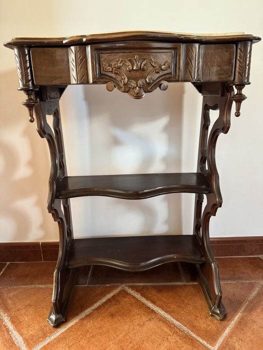 Consola de madeira e tampo de marmore