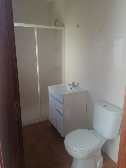 Aluga se T2  nas Olaias Duplex
