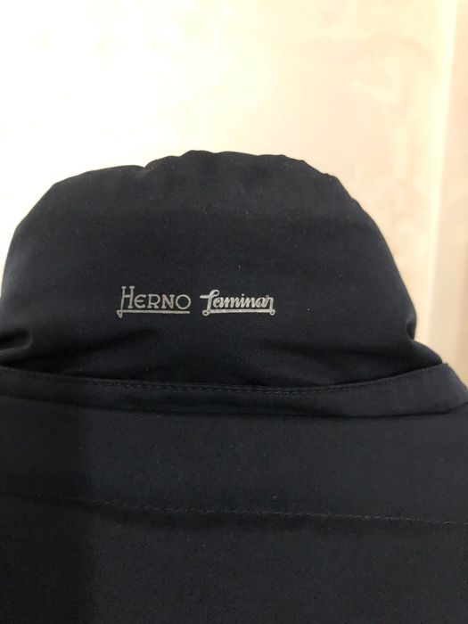 Чоловічий фірмовий пуховик