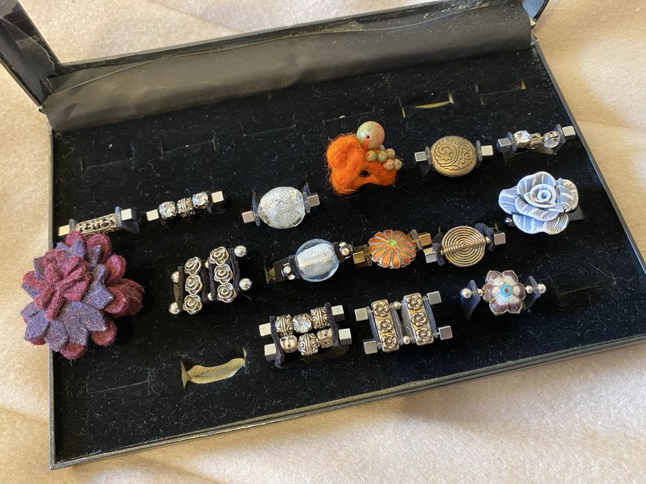 Lote de aneis artesanais em varios materiais novos revenda