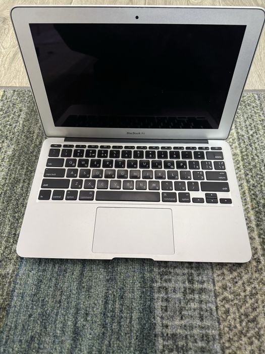 Продам MacBook Air