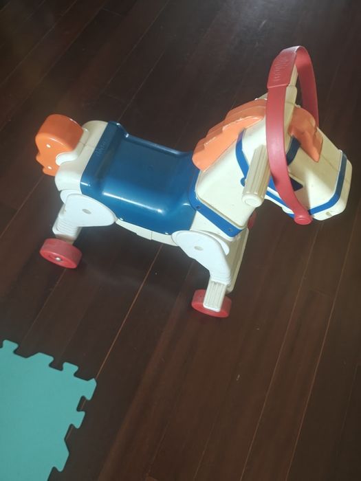 Cavalo Chicco triciclo 5 euros