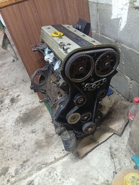 Продам мотор 1.8 бензин опель