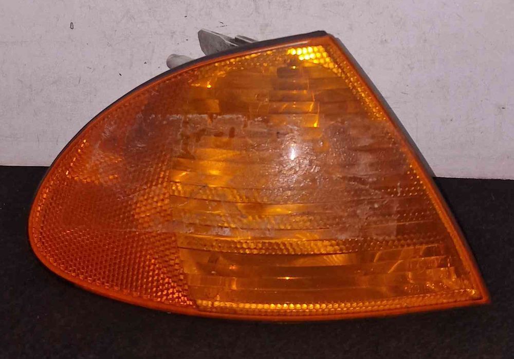 Pisca Frente Direito BMW 3 (E46) ano 2000