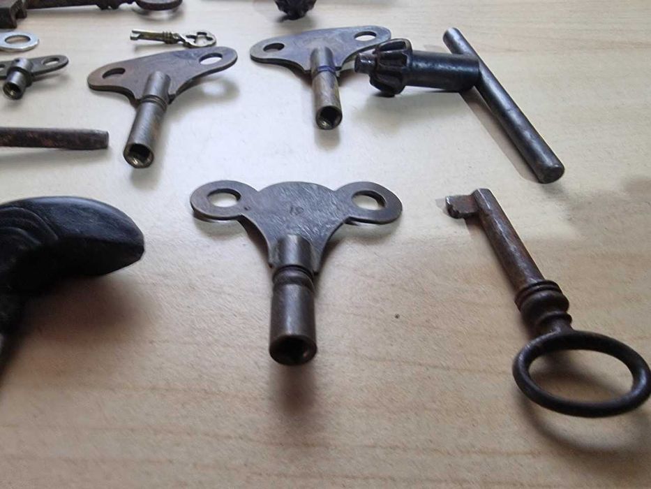 Miscelânea de chaves algumas de Precisão