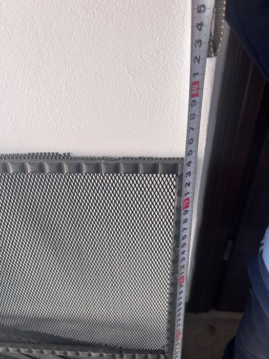 Металева решітка для каміна, екран