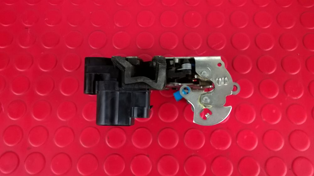 Fecho da Porta Frente Dto - 95975648 - CHEVROLET SPARK (M300)