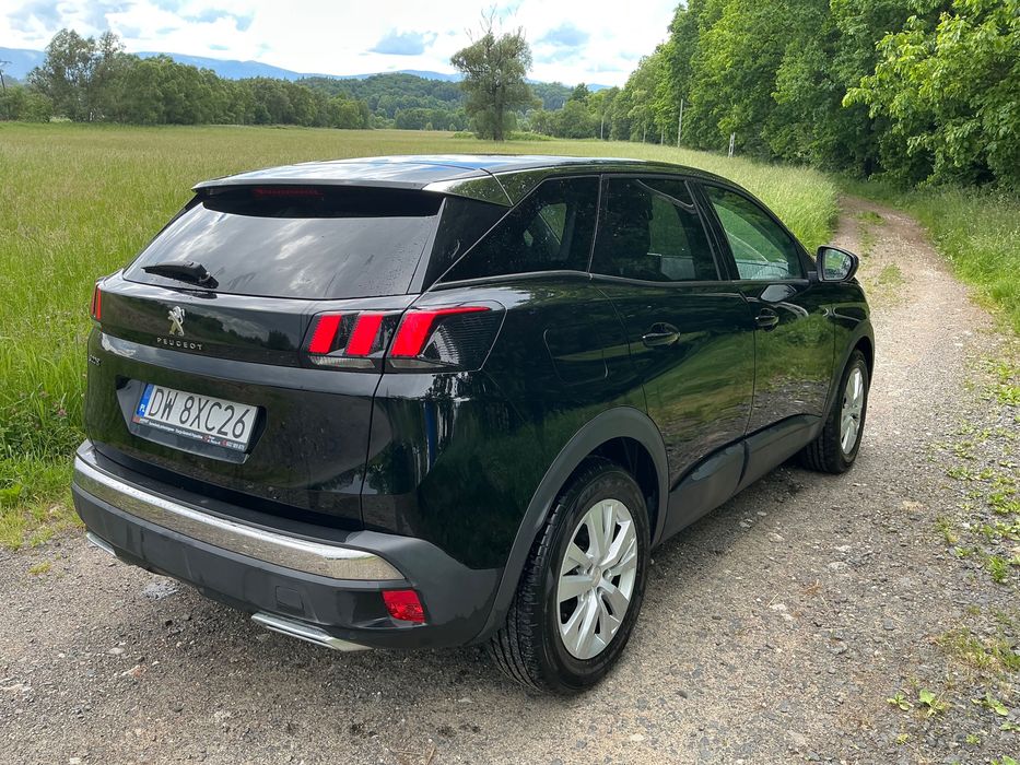Peugeot 3008 BlueHDi 130 Start & Stop EAT8 Active Business-Paket 2019 rok