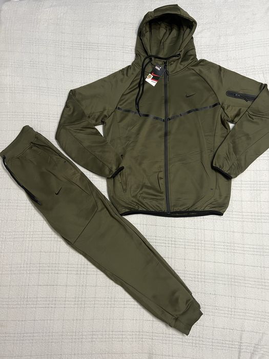 Dres sportowy zielony XL  M-XXL