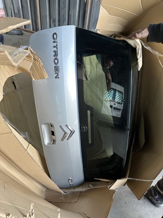 Tampa mala citroen C4