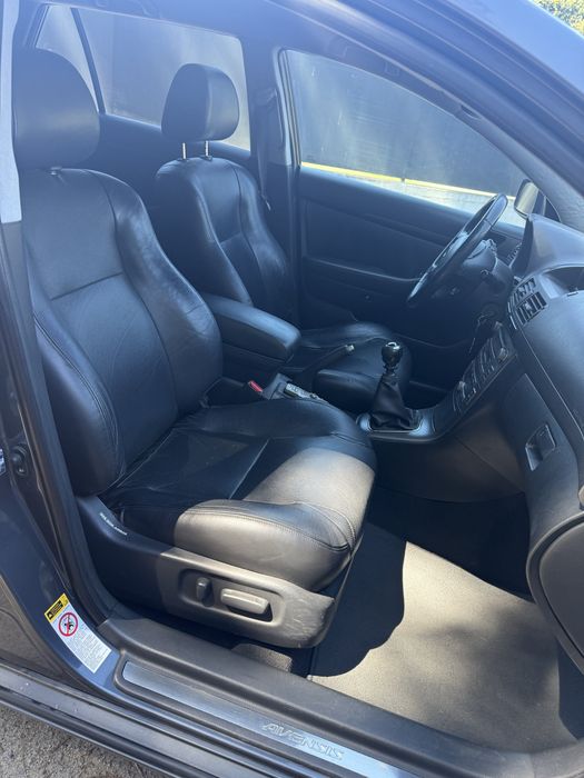 Toyota Avensis SW — fotografia 7