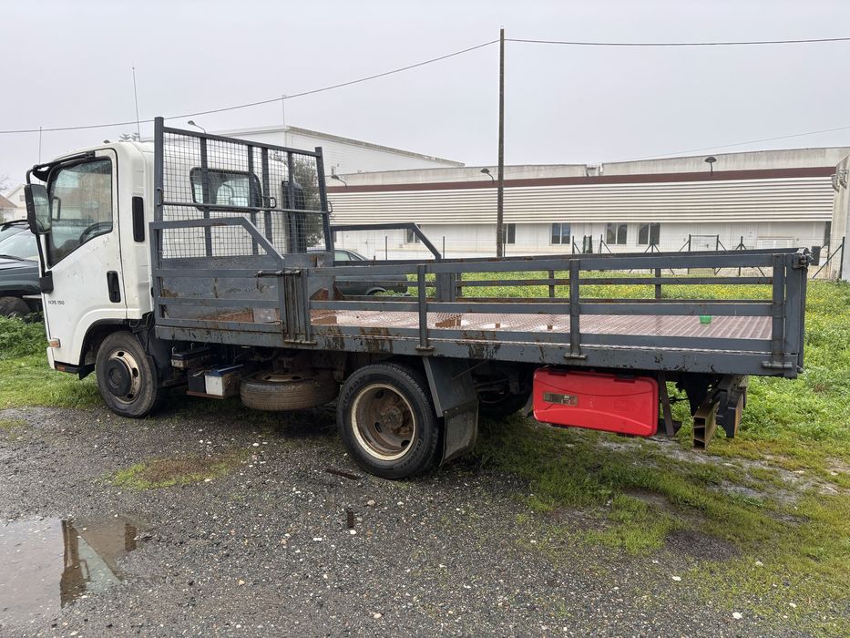 Isuzu NKR  Caixa aberra