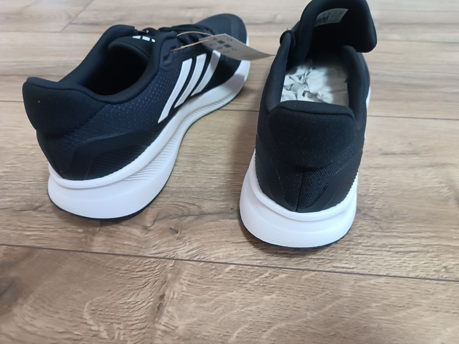 Нові бігові кросівки Adidas Runfalcon 5 IH7758 р-р 46, uk11,29,5 см