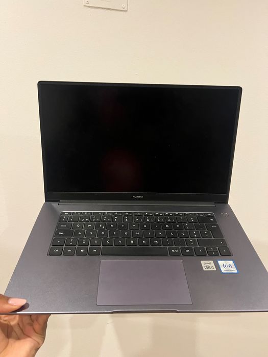 Huaweii MateBook D15