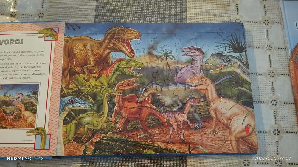Livro Puzzle - Dinossauros