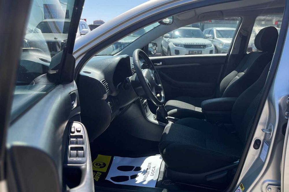 Toyota Avensis 2006