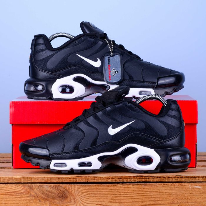 (2295) Кросівки Nike Air Max TN Plus чорні з білим (41-45) найк найки