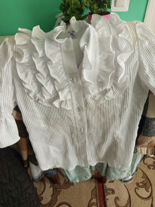 Блуза нова святкова розмір 134